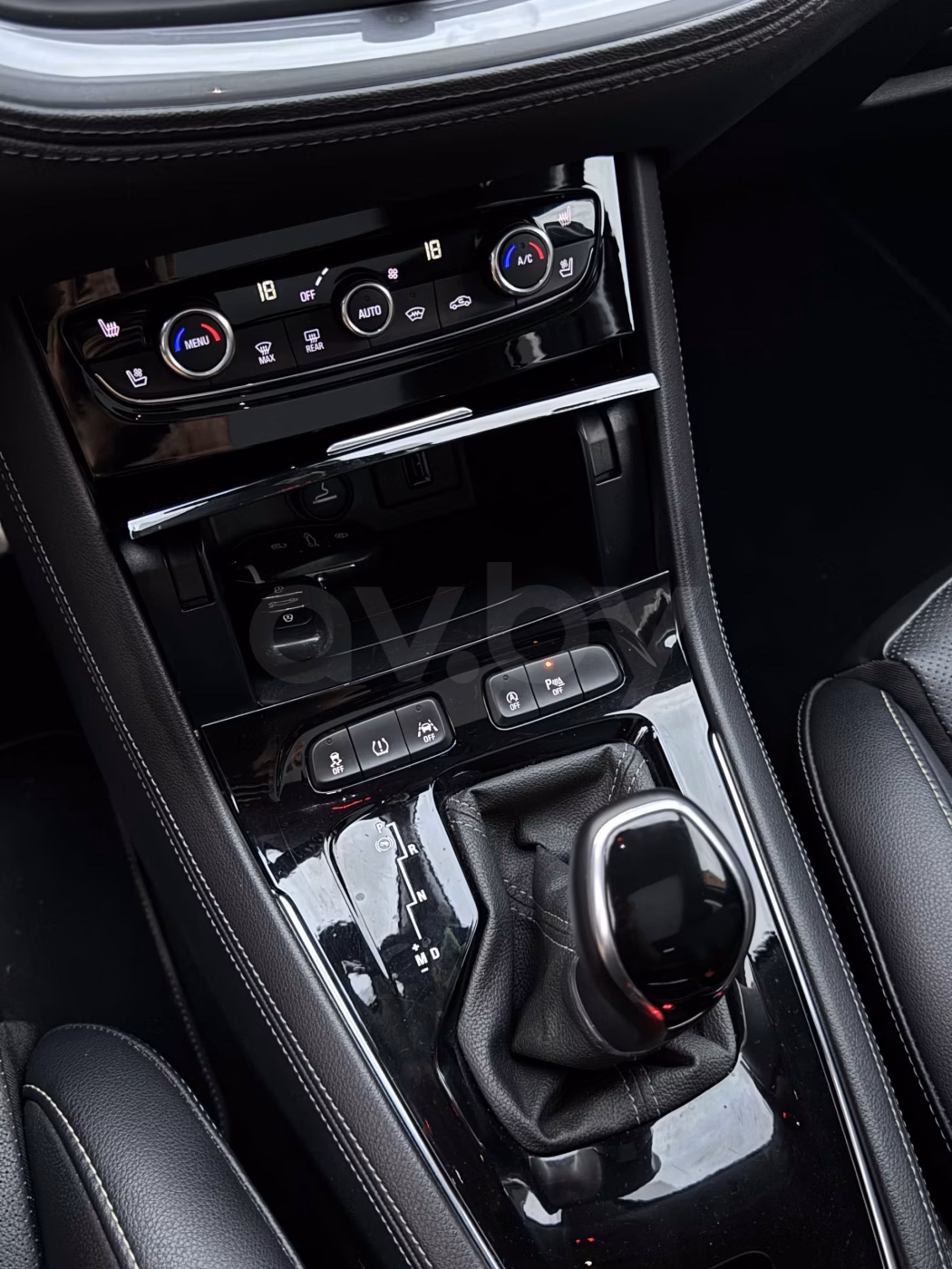 Opel Grandland X фото 12