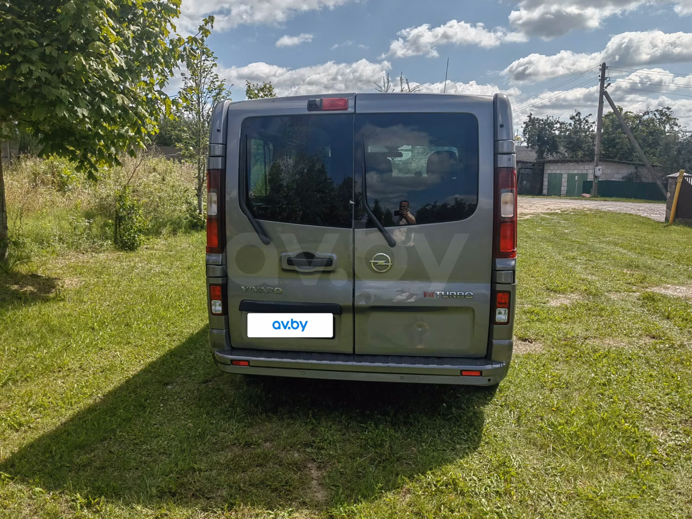 Opel Vivaro фото 2