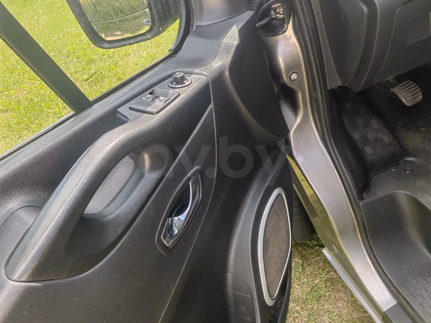Opel Vivaro фото 12