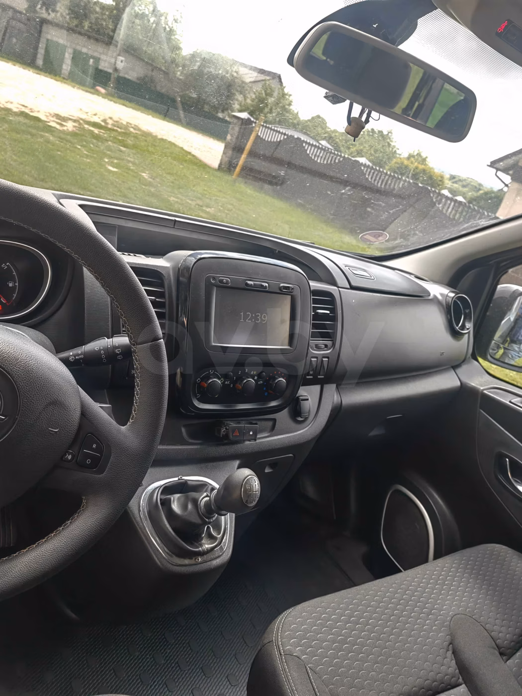 Opel Vivaro фото 16
