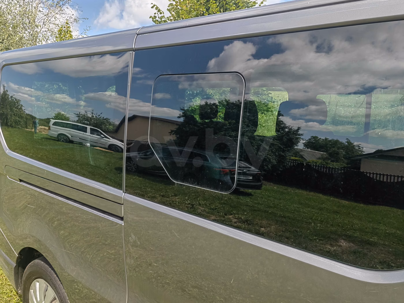 Opel Vivaro фото 20