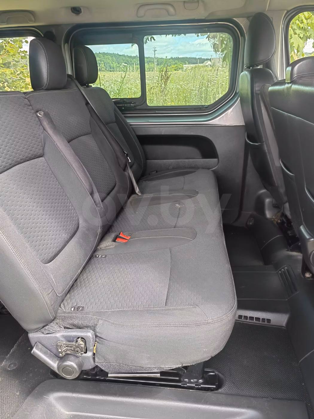 Opel Vivaro фото 21