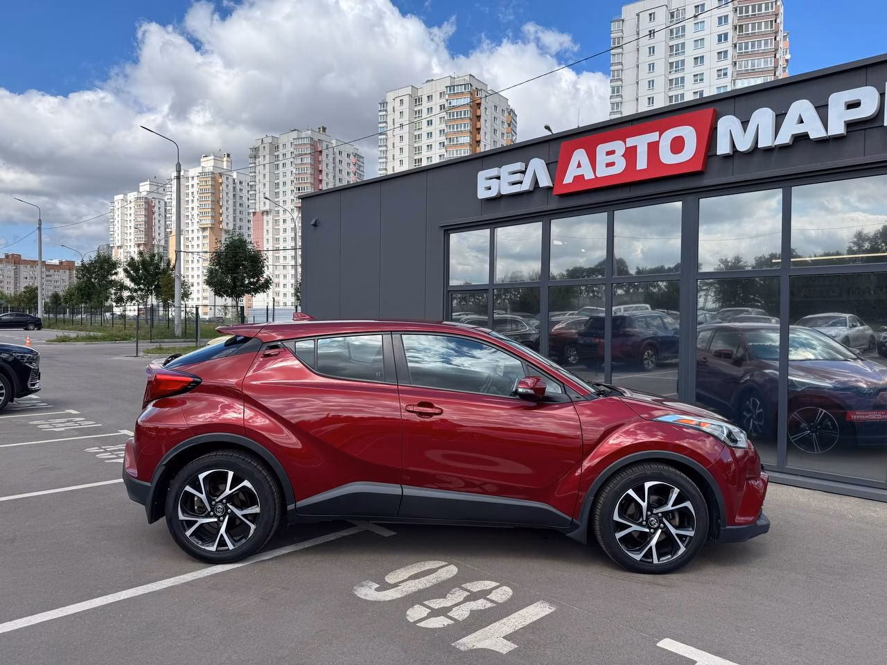 Toyota C-HR фото 4