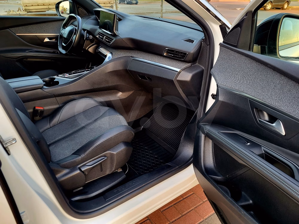 Peugeot 3008 фото 11