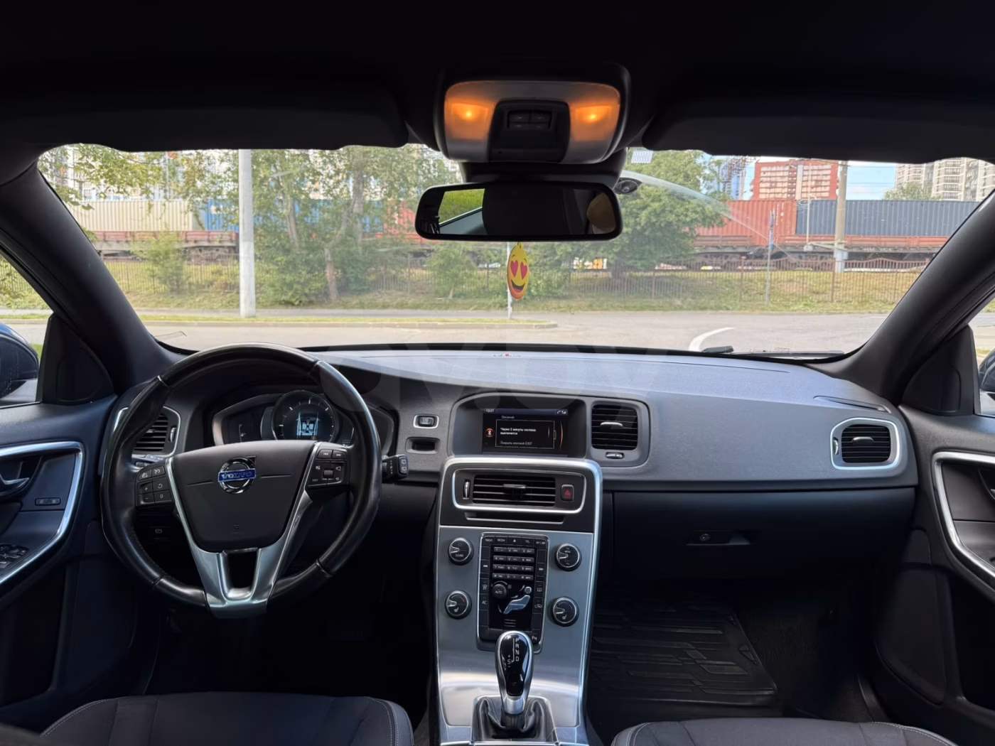Volvo V60 фото 6