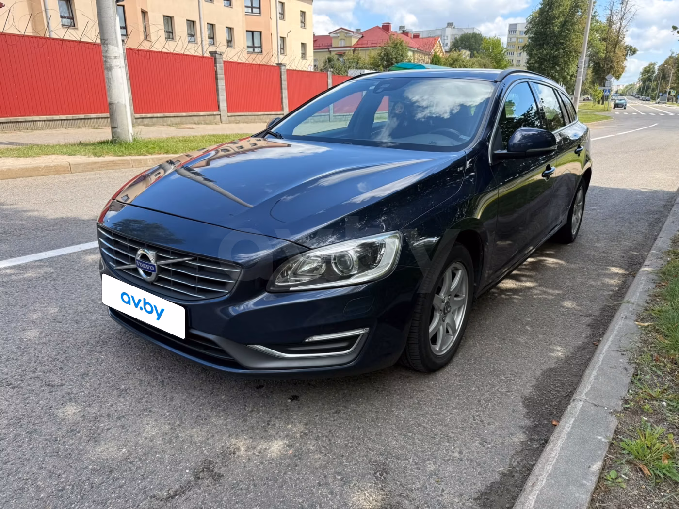 Volvo V60 фото 4
