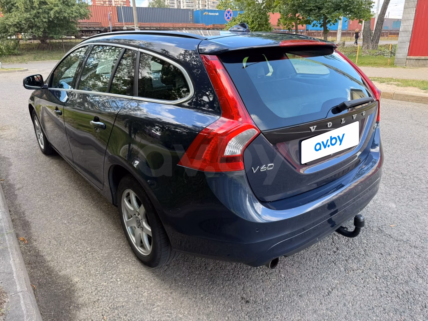 Volvo V60 фото 5