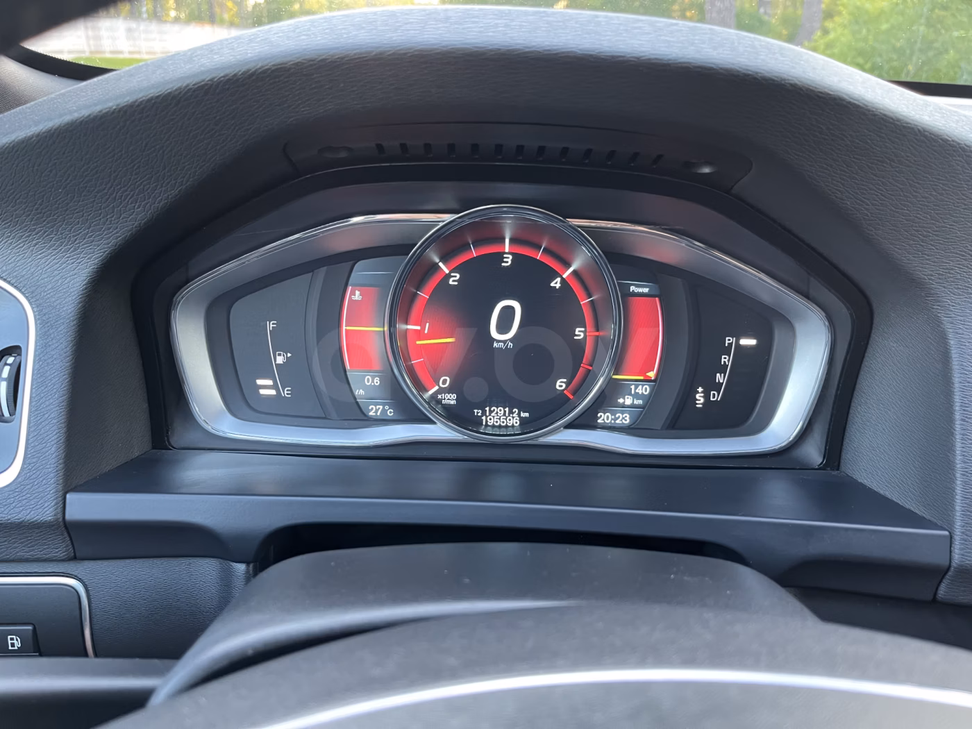 Volvo V60 фото 9