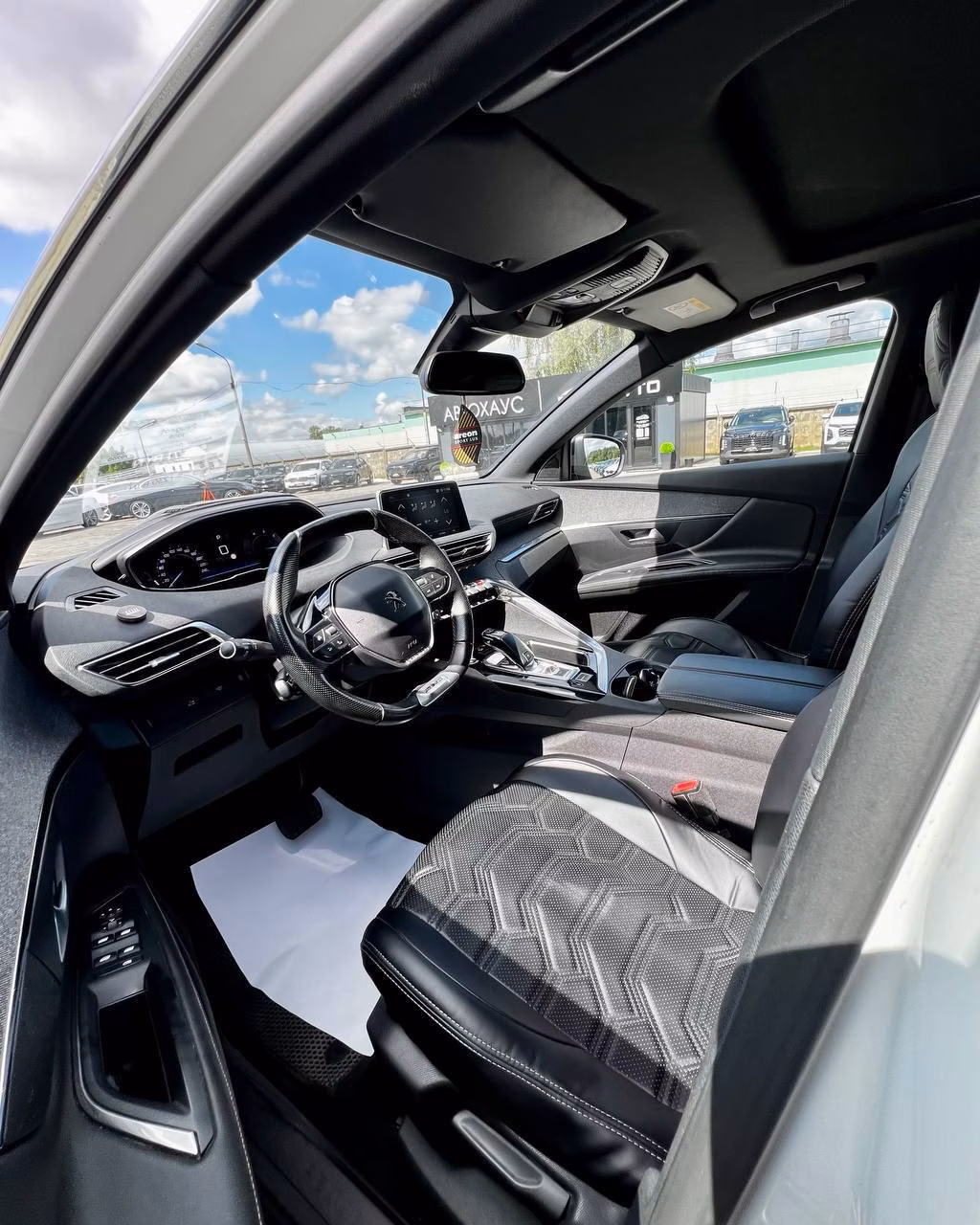 Peugeot 3008 фото 9