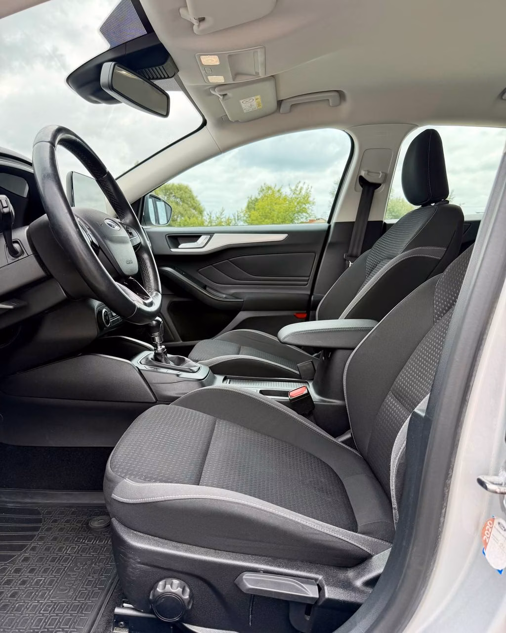 Ford Focus фото 10