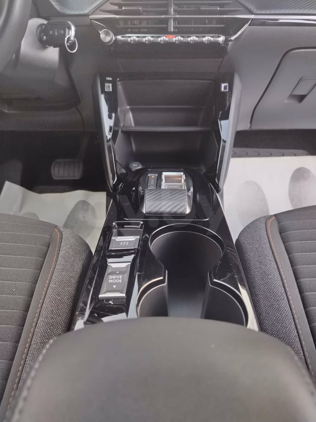 Peugeot 2008 фото 14