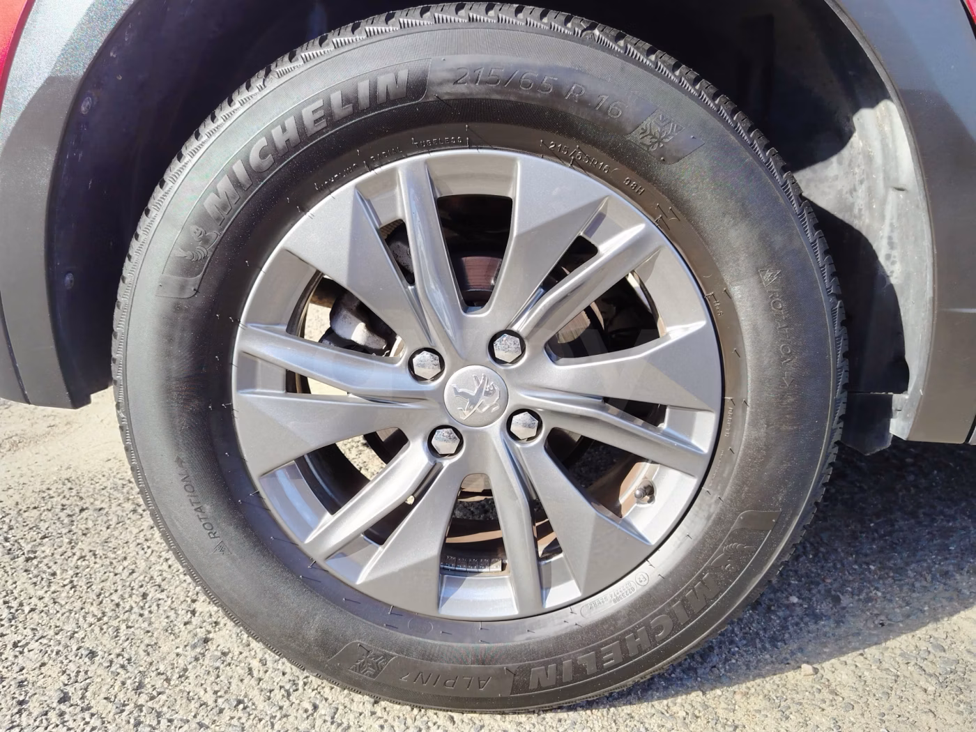 Peugeot 2008 фото 19
