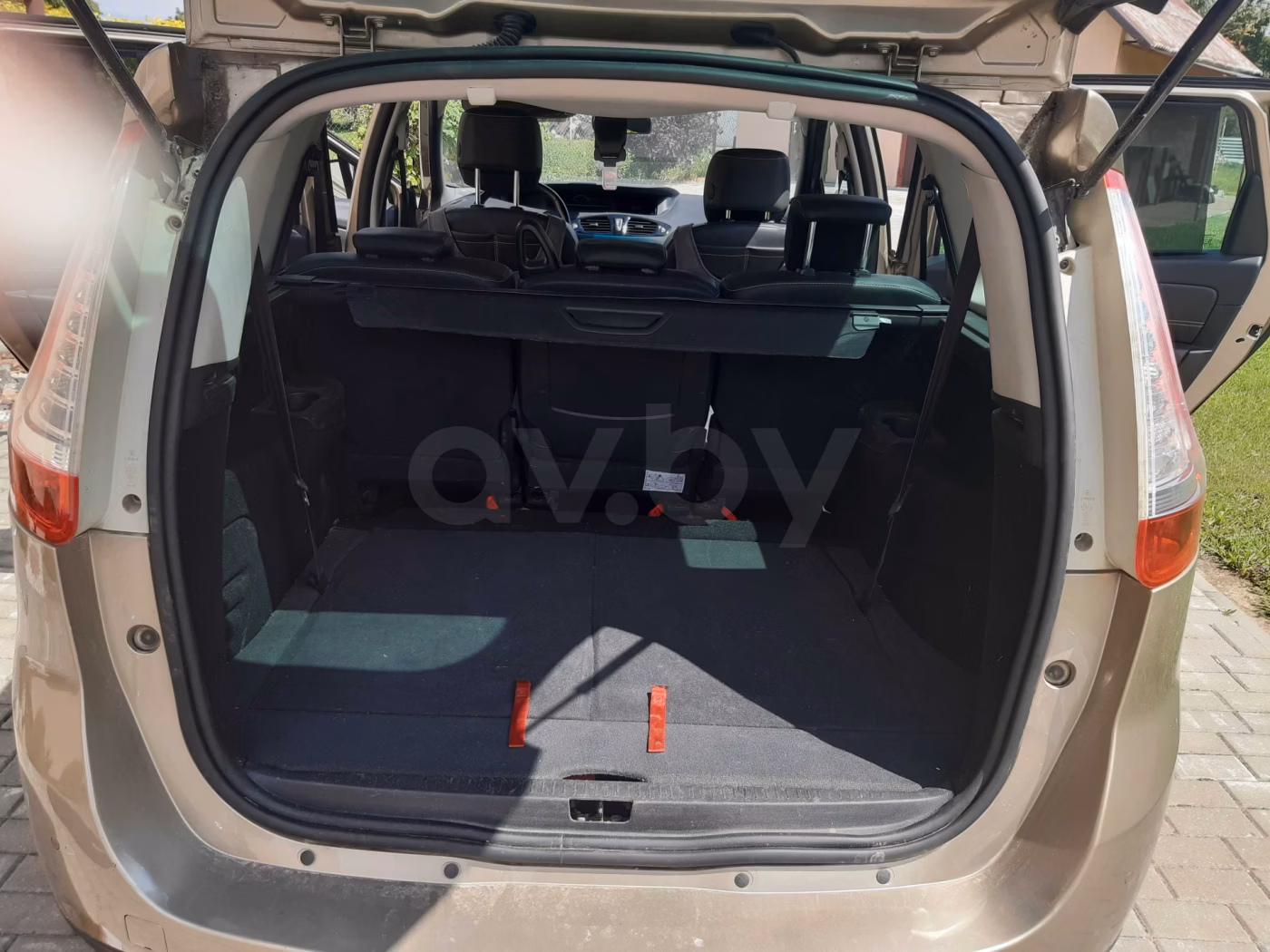 Renault Grand Scenic фото 11