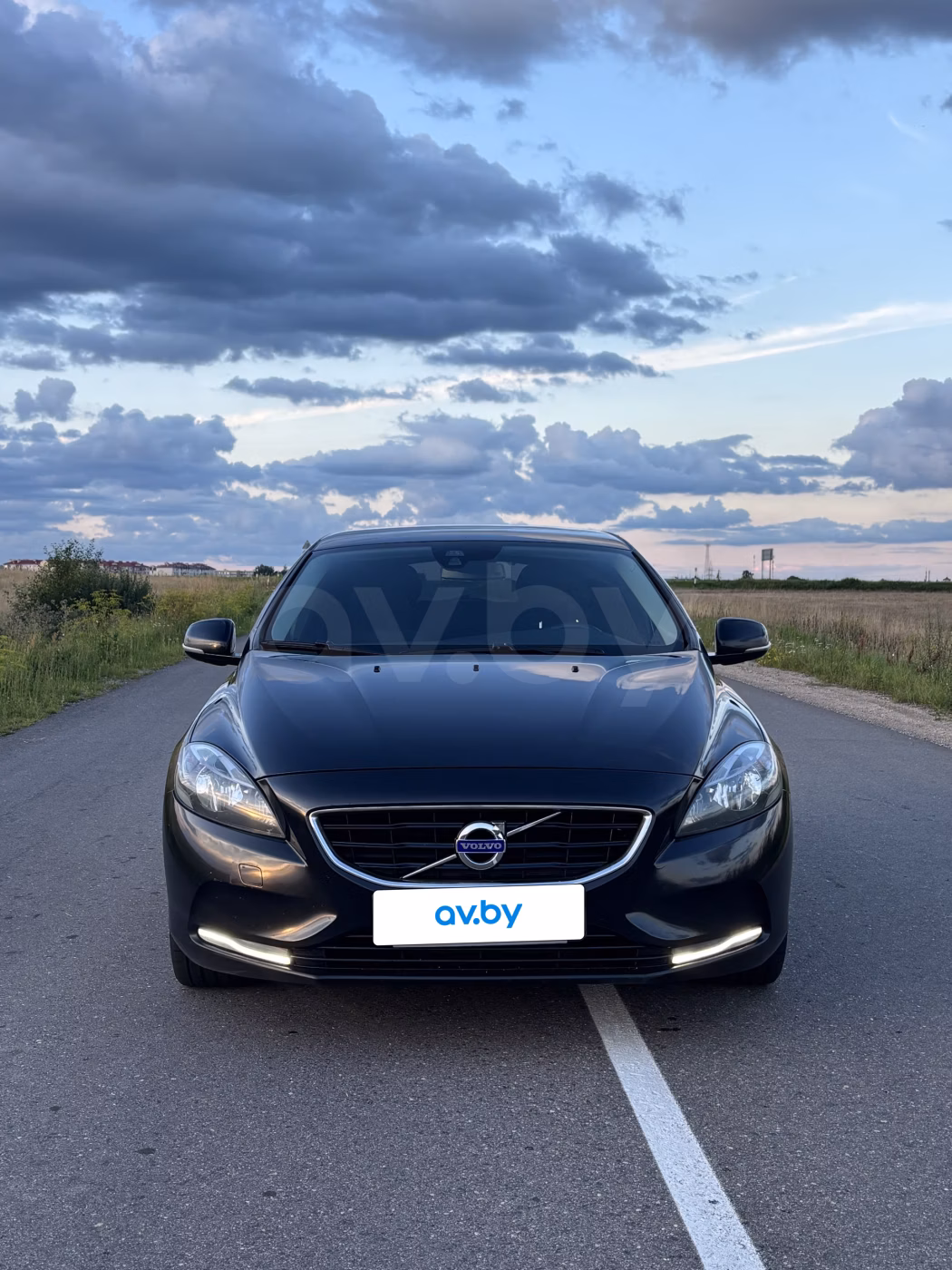 Volvo V40 фото 2