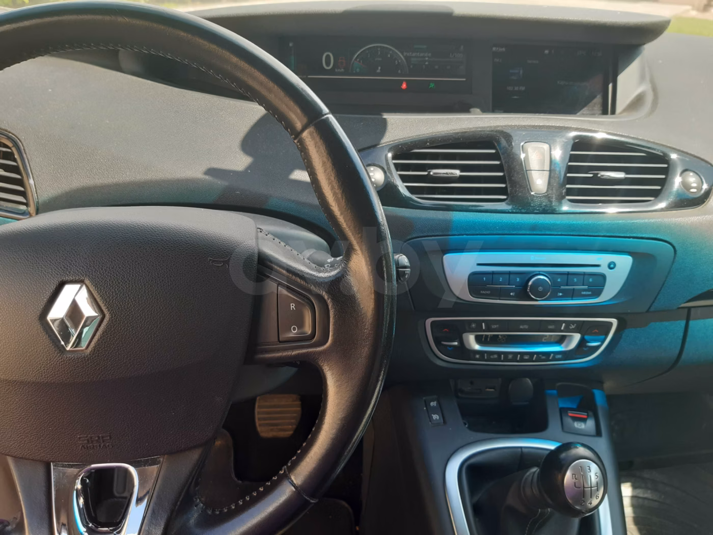 Renault Grand Scenic фото 13