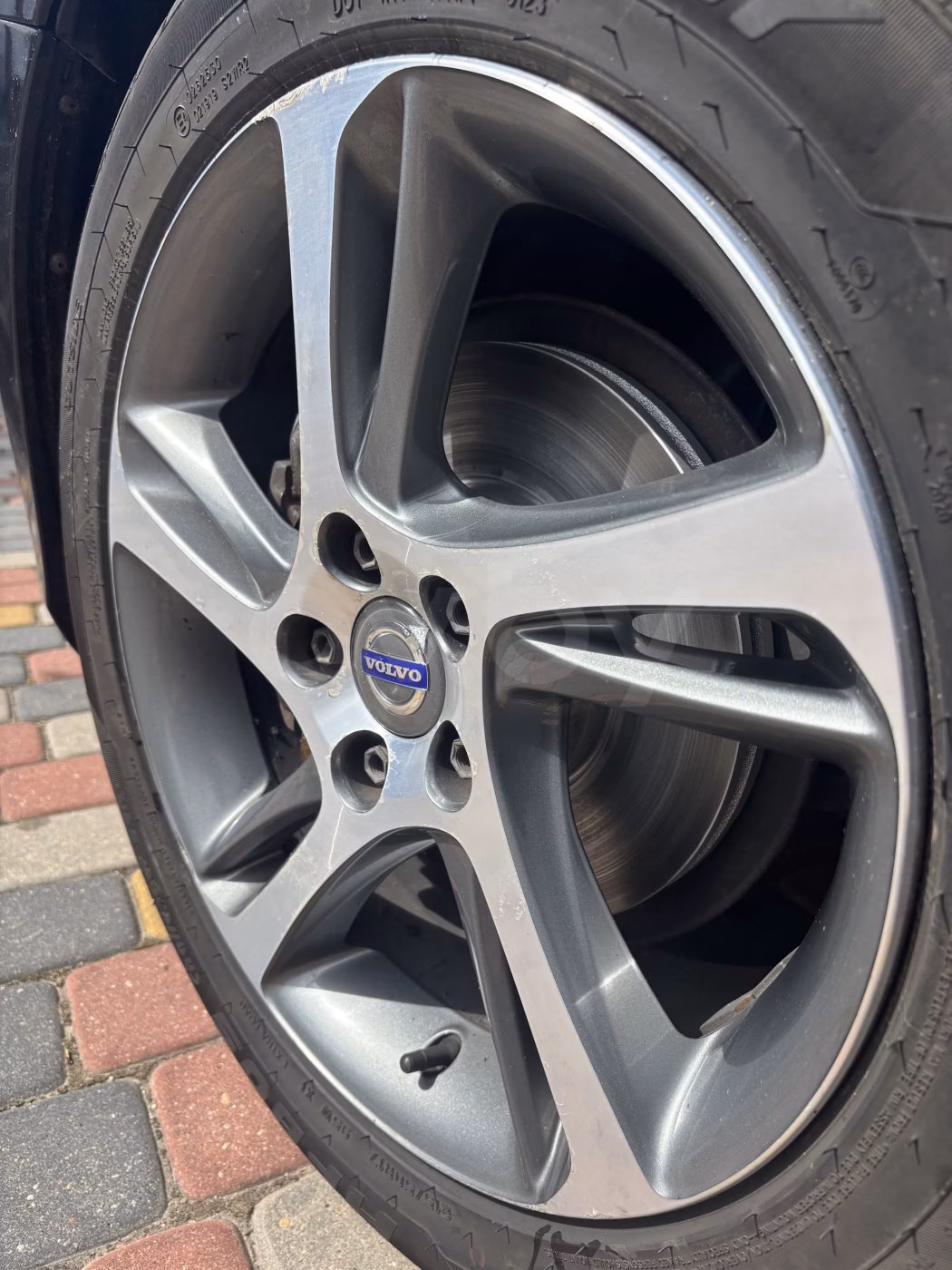 Volvo V40 фото 20