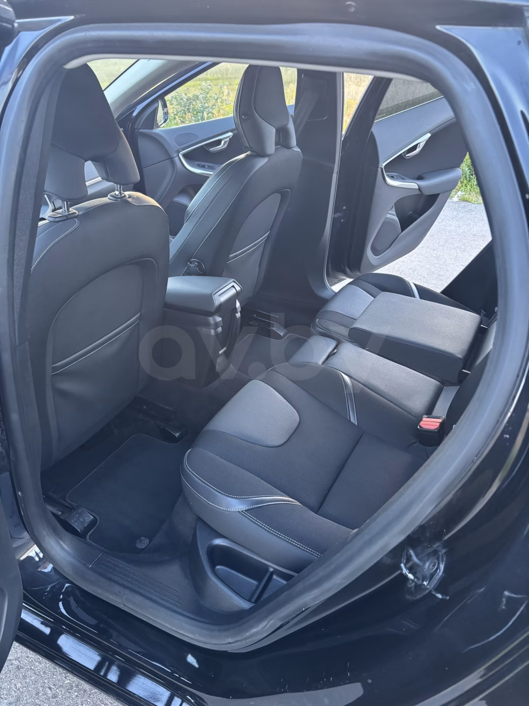 Volvo V40 фото 12