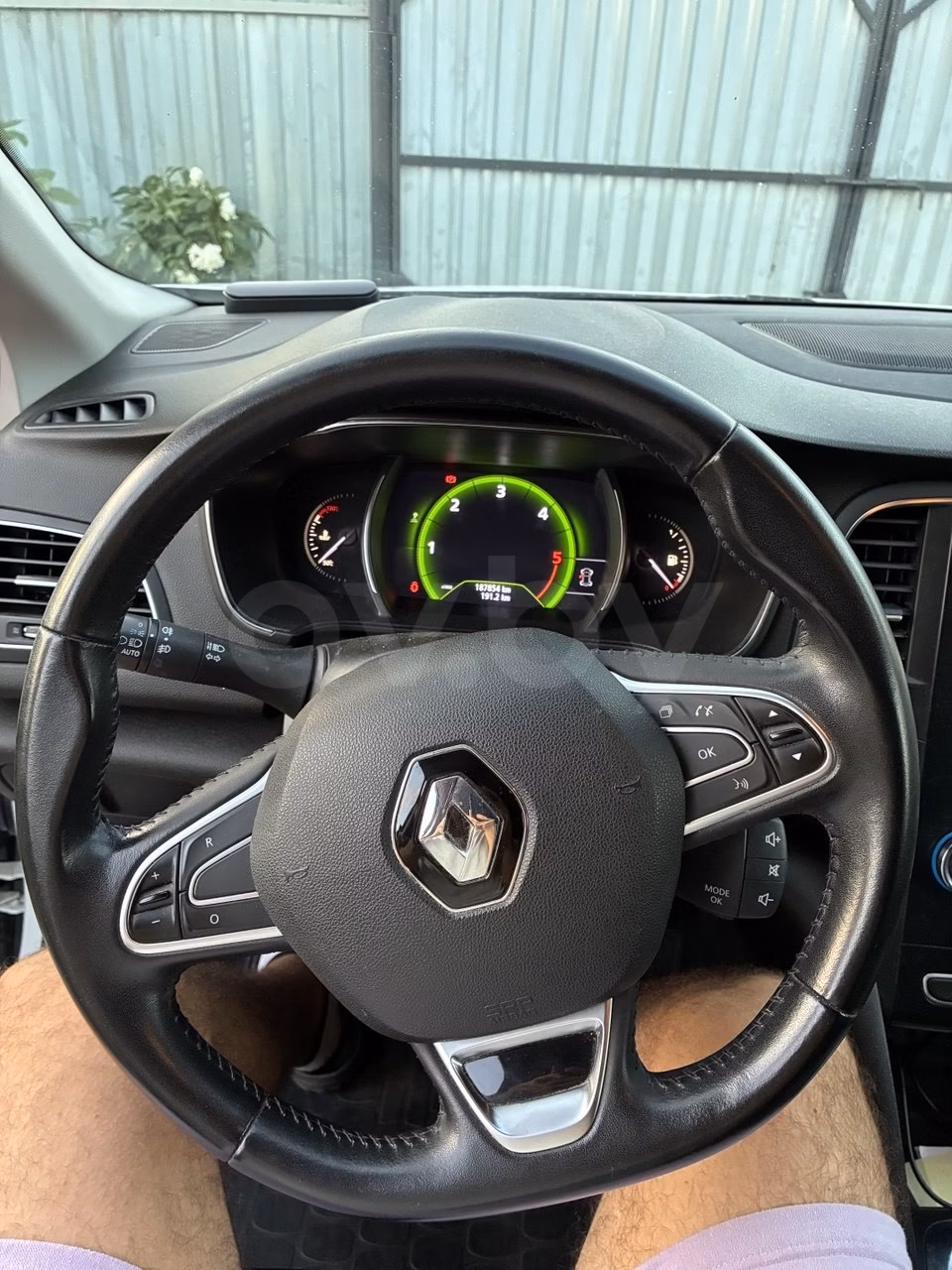 Renault Megane фото 10