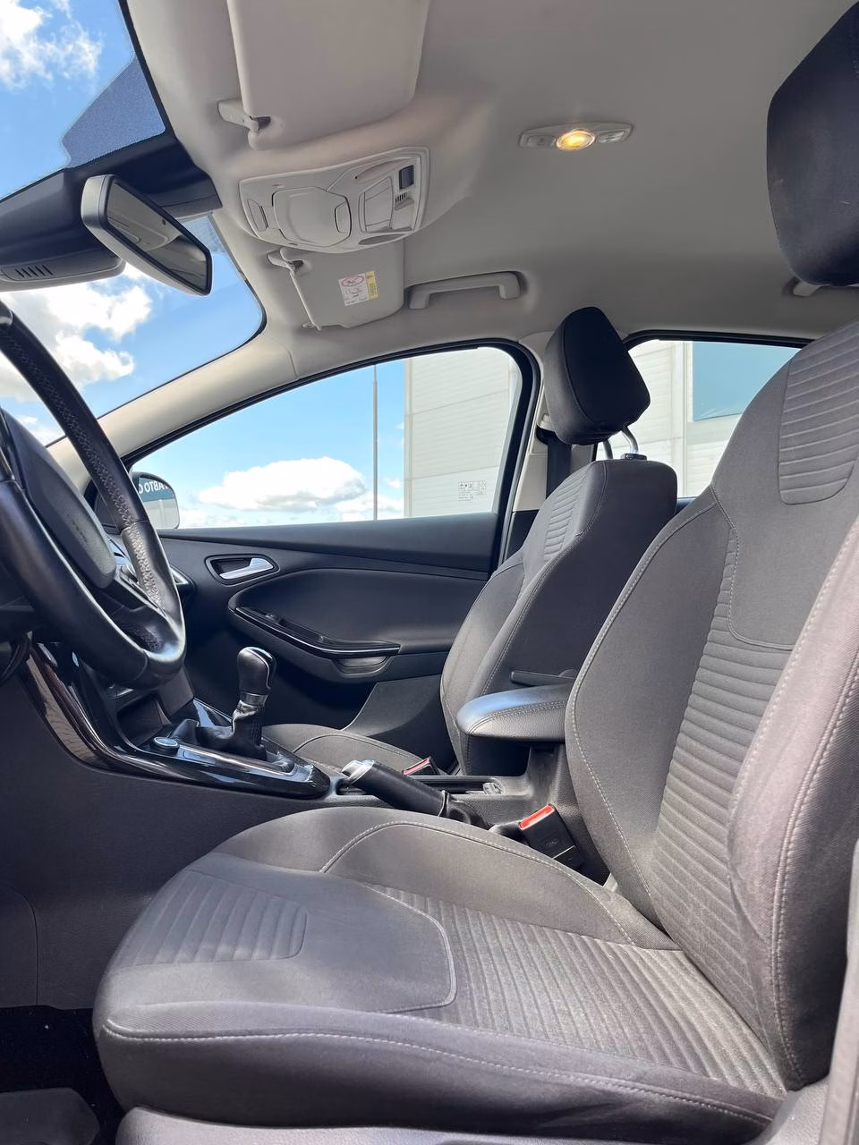 Ford Focus фото 10