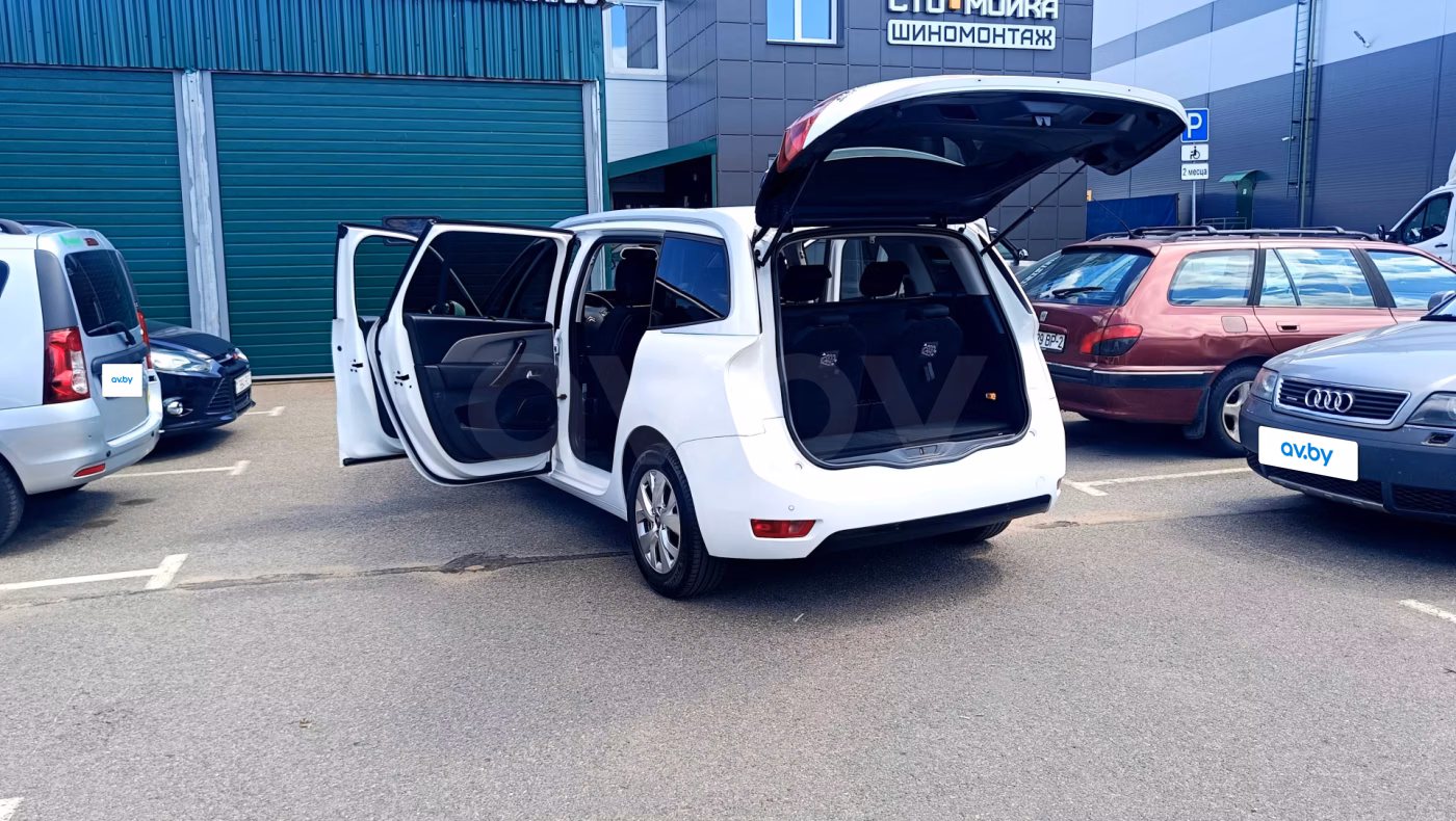 Citroen C4 Grand Picasso фото 16