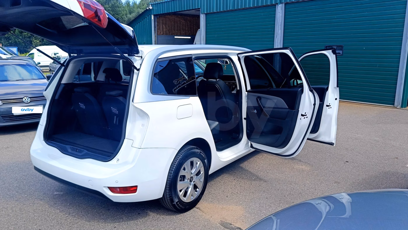 Citroen C4 Grand Picasso фото 17