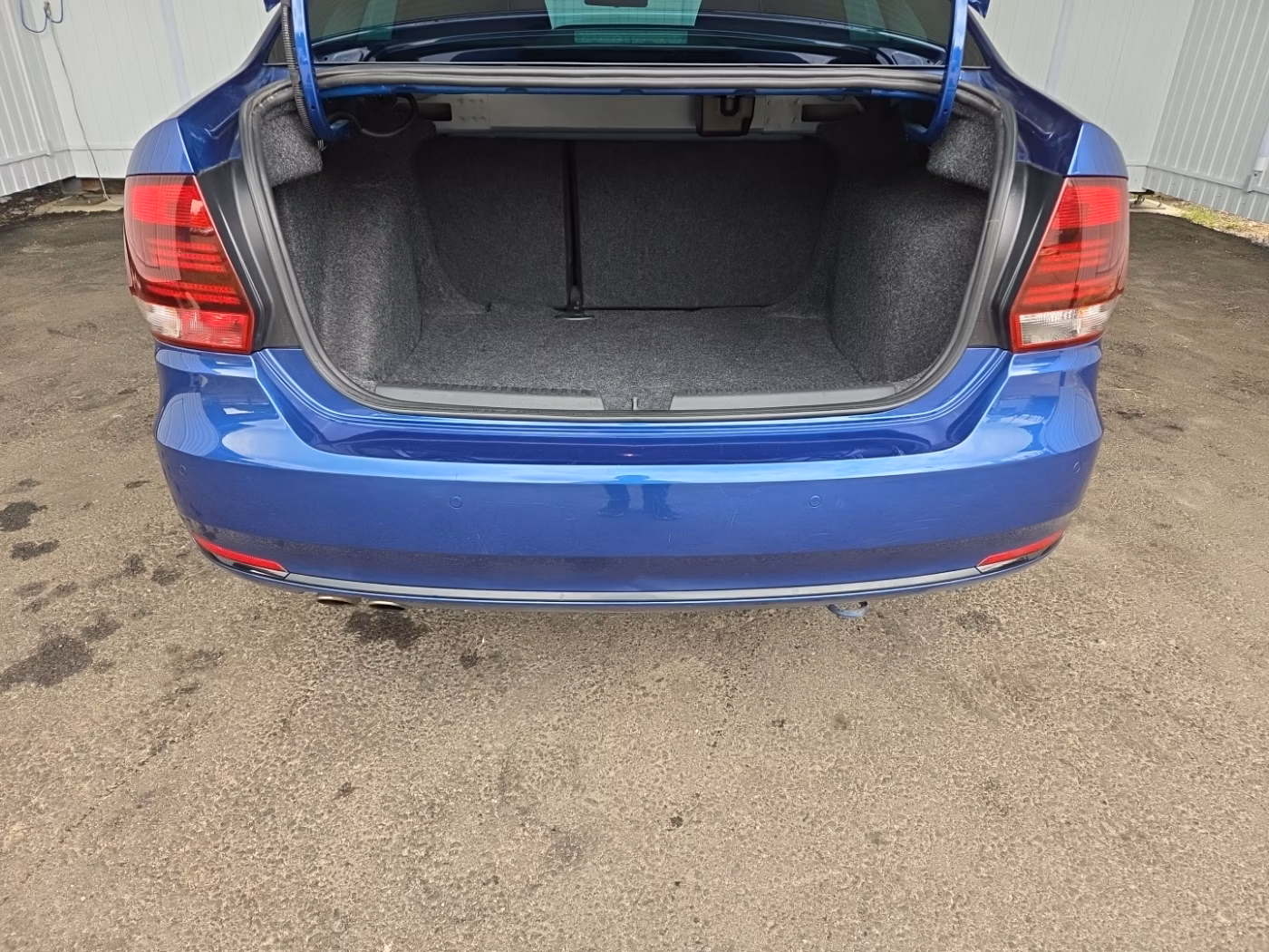 Volkswagen Polo Sedan фото 18