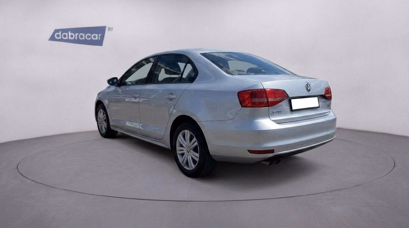 Volkswagen Jetta фото 7