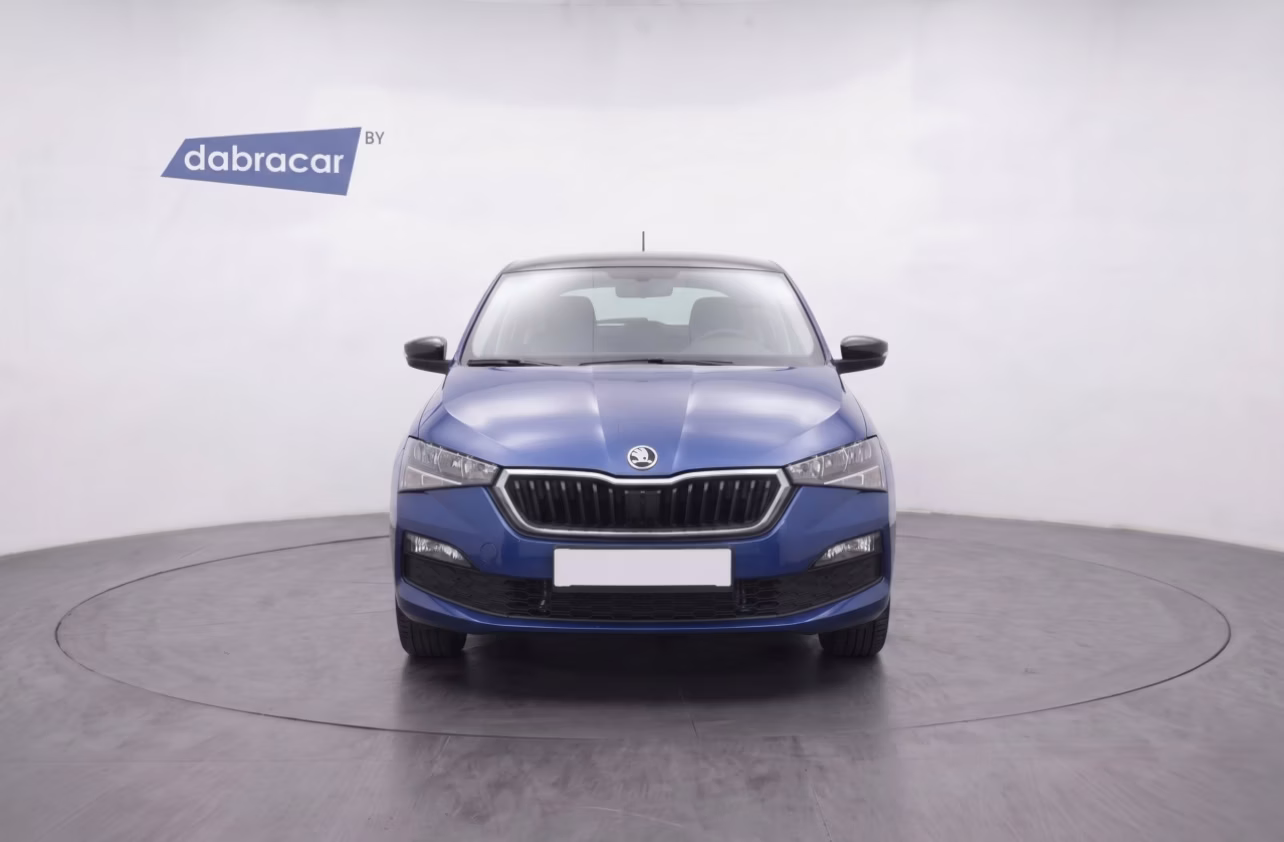 Skoda Rapid фото 2