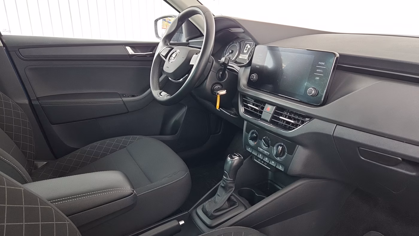 Skoda Rapid фото 15