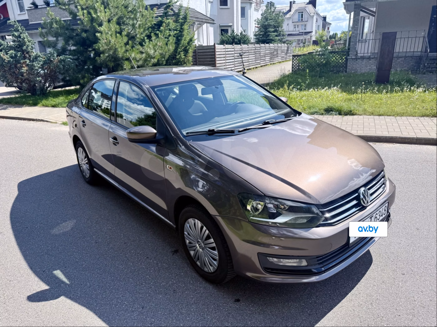 Volkswagen Polo Sedan фото 6