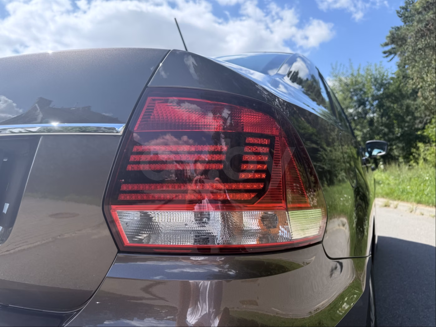 Volkswagen Polo Sedan фото 15