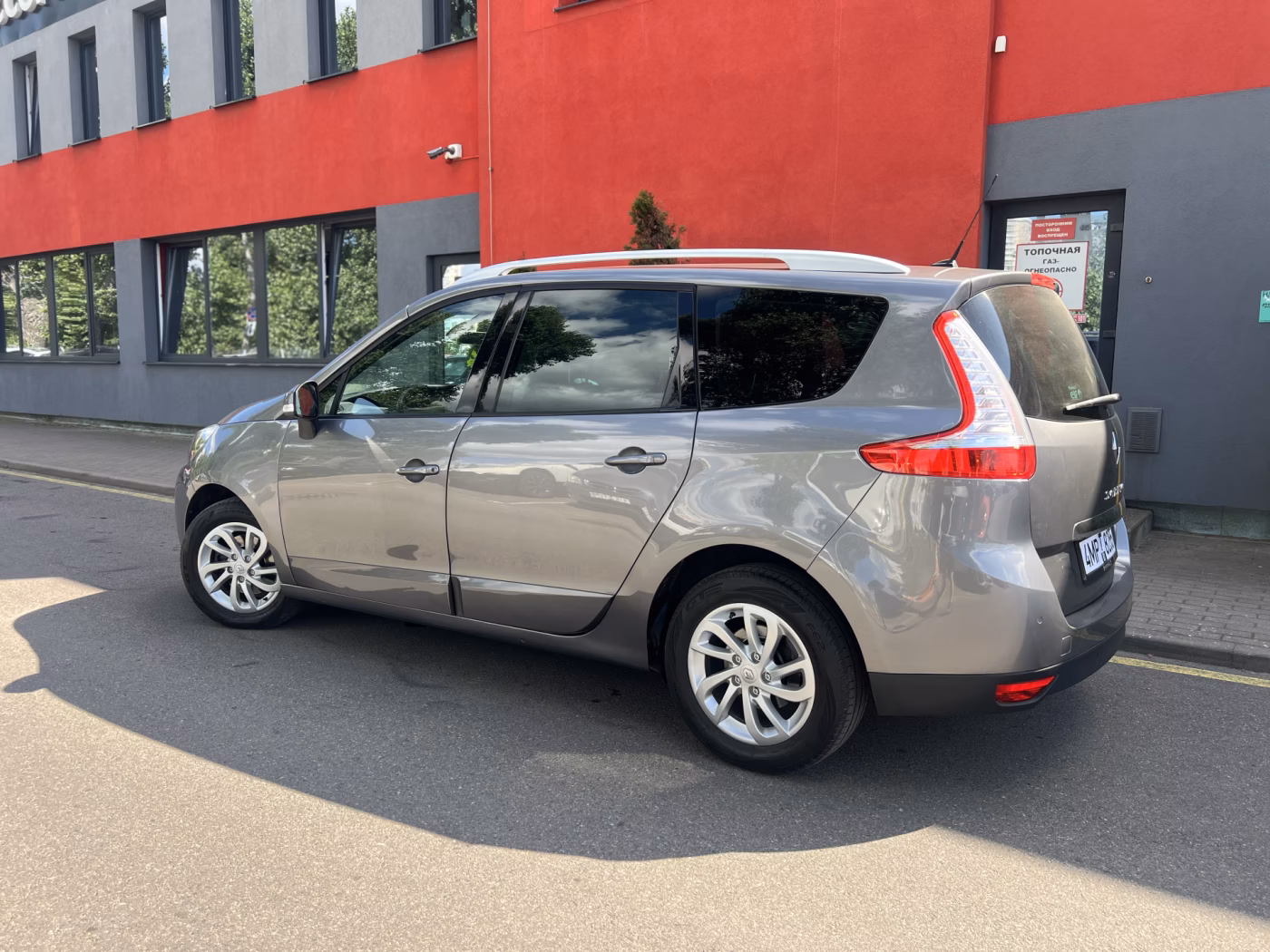 Renault Grand Scenic фото 2