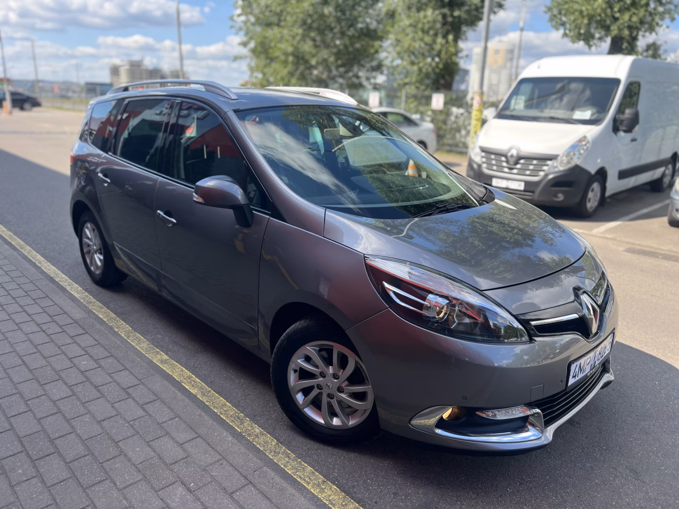Renault Grand Scenic фото 4
