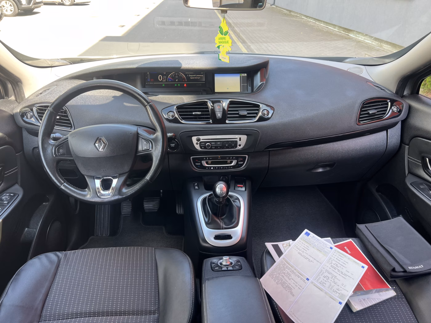 Renault Grand Scenic фото 11