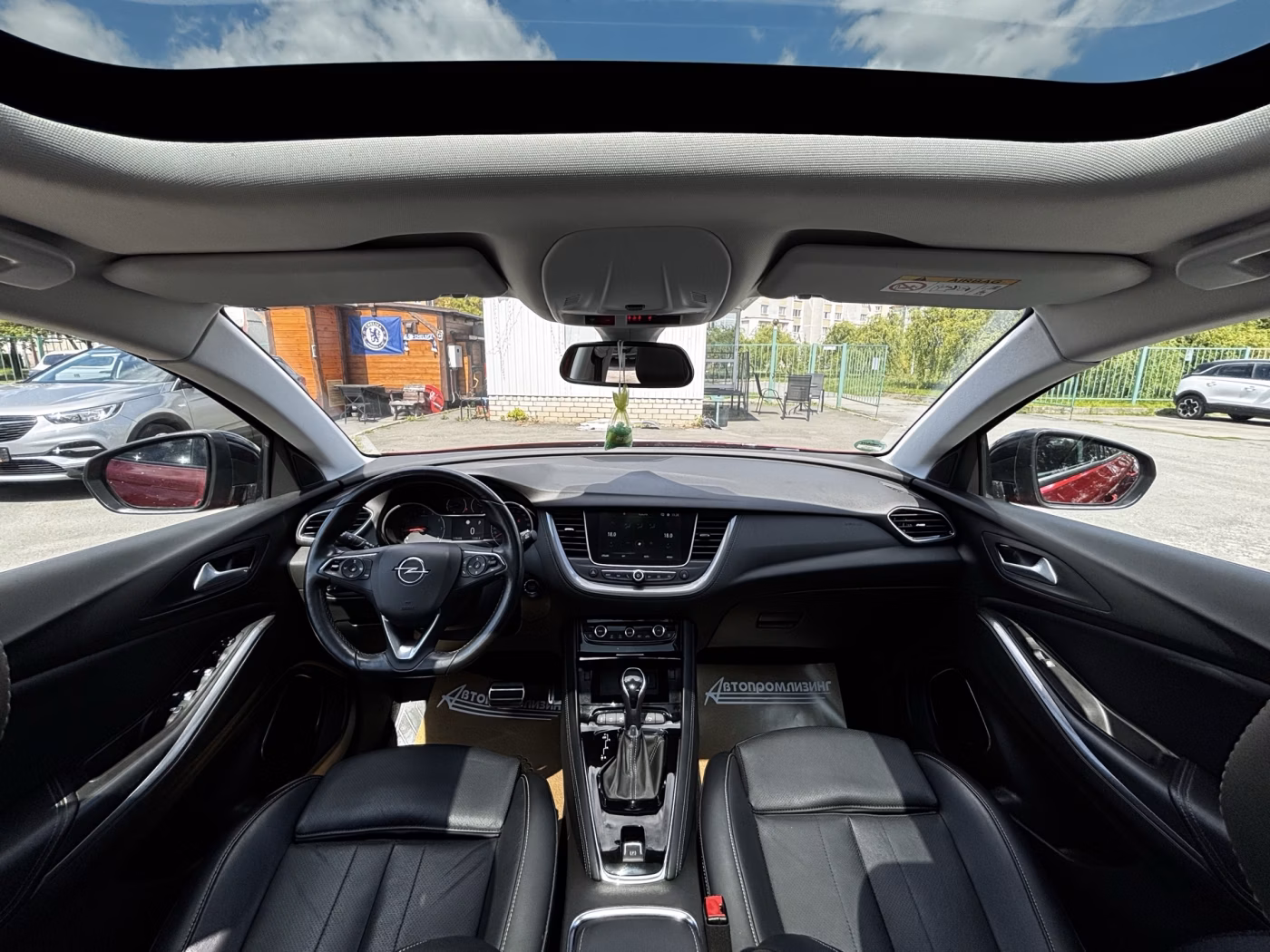 Opel Grandland X фото 11