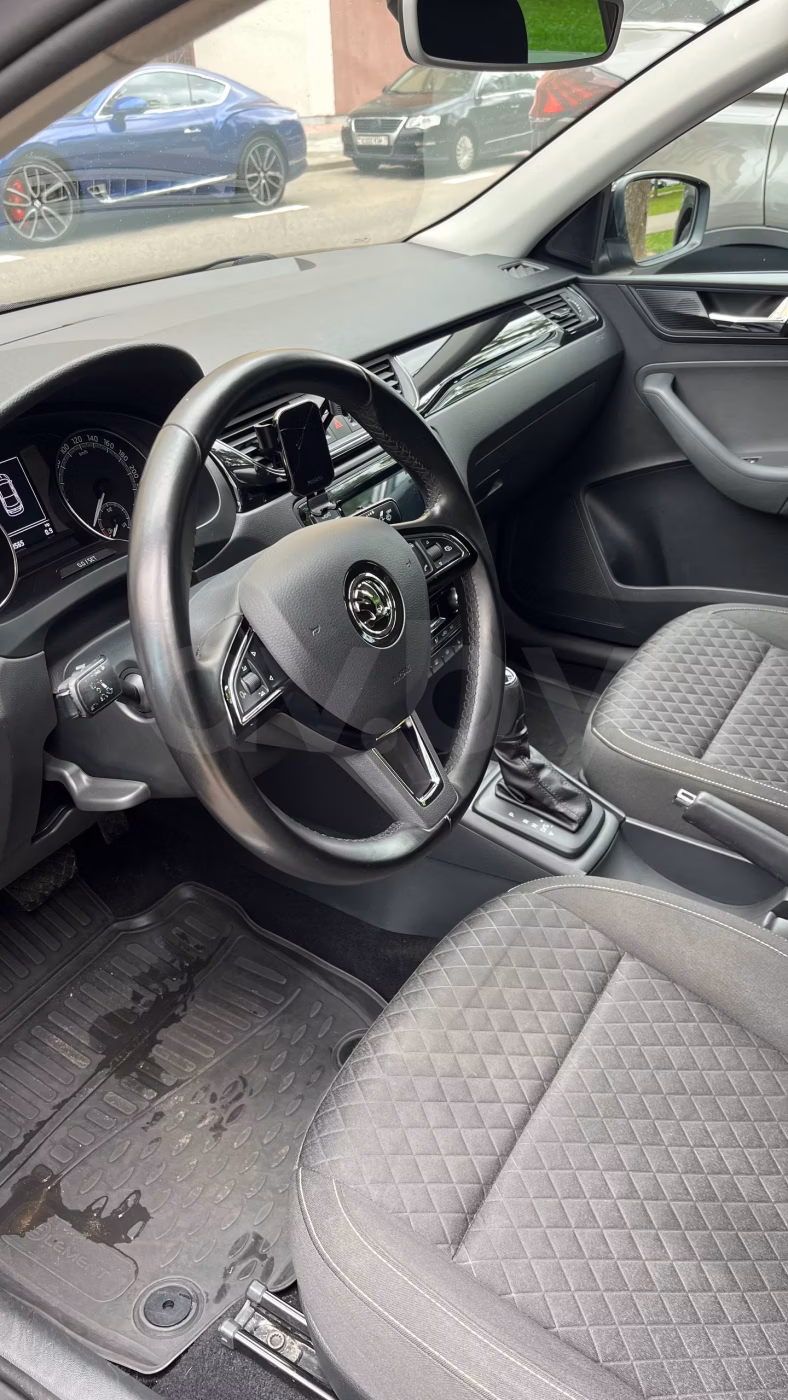 Skoda Rapid фото 9
