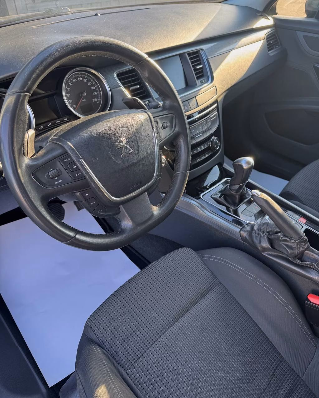 Peugeot 508 фото 10