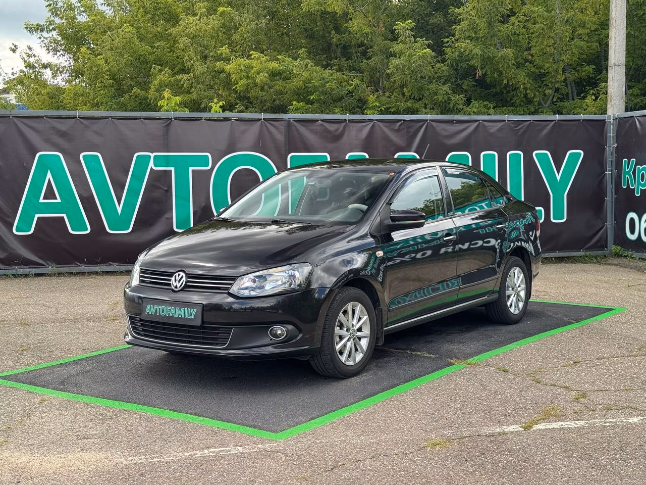Volkswagen Polo Sedan фото 3