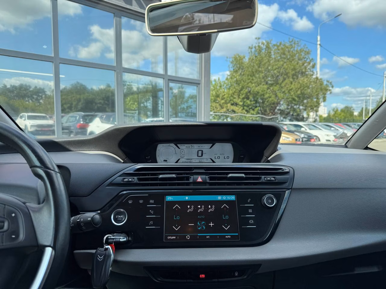 Citroen C4 Spacetourer фото 12