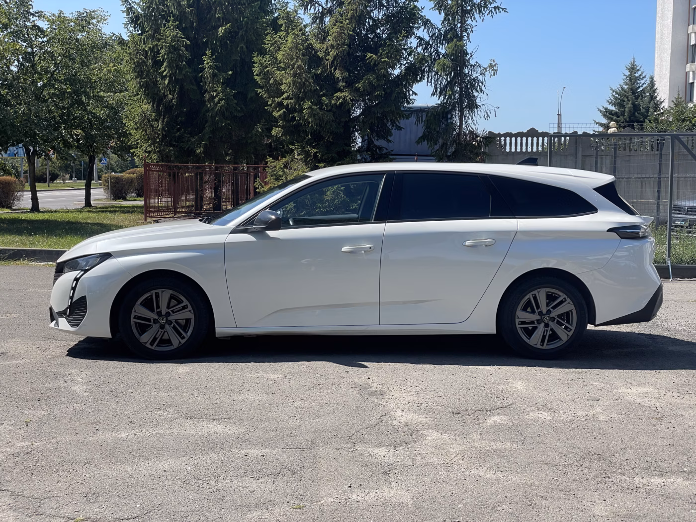 Peugeot 308 фото 8