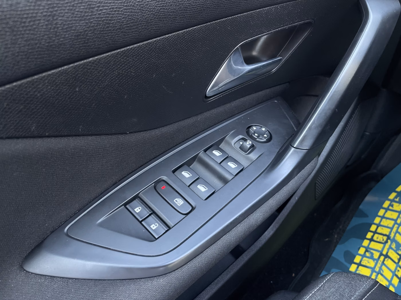 Peugeot 308 фото 25