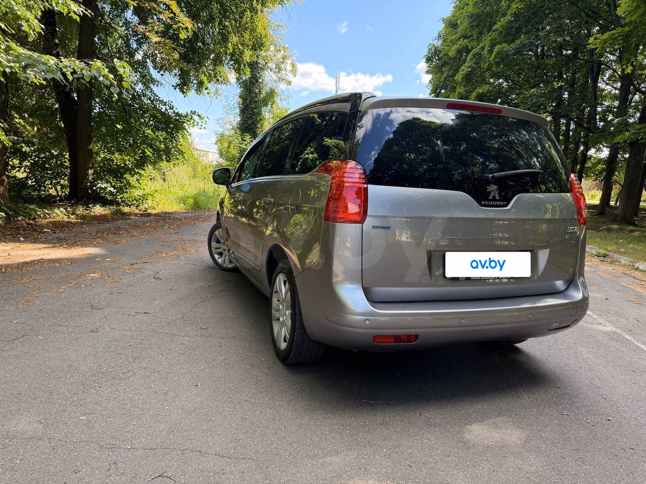 Peugeot 5008 фото 4
