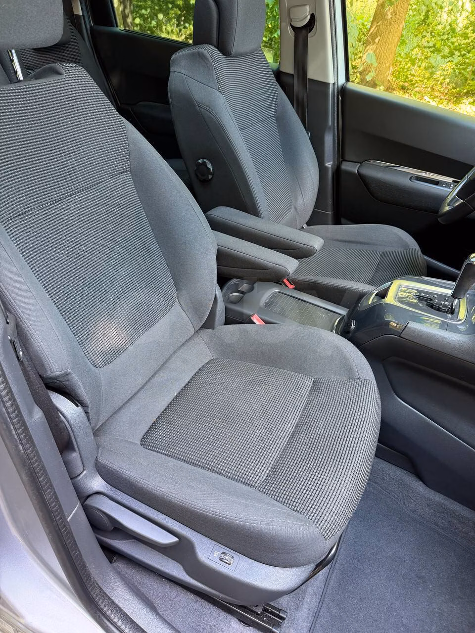Peugeot 5008 фото 16