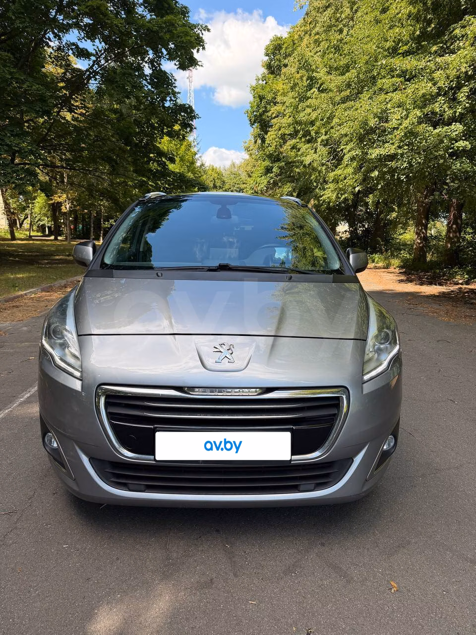 Peugeot 5008 фото 2