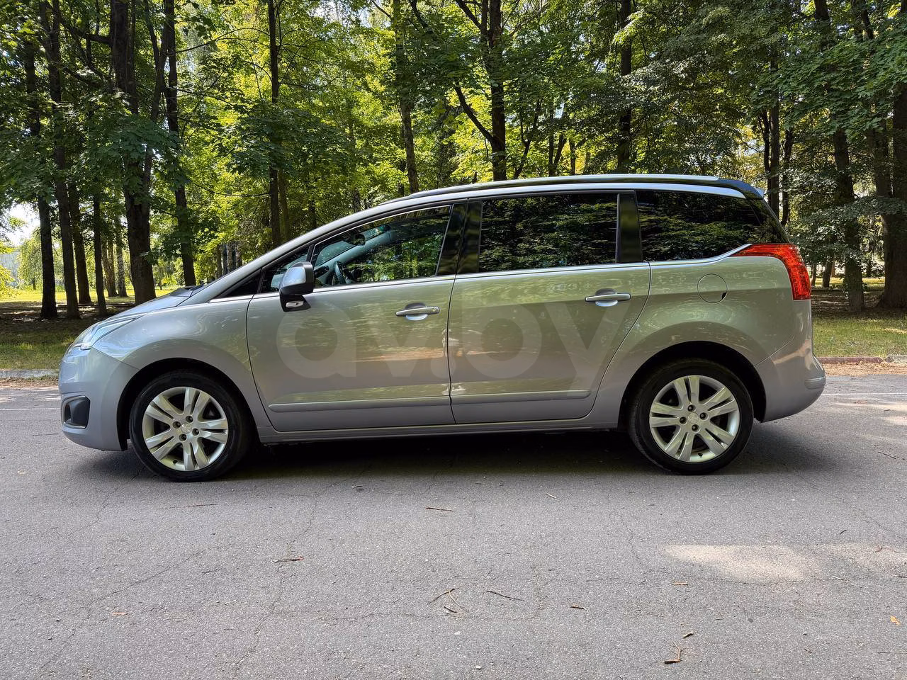 Peugeot 5008 фото 7