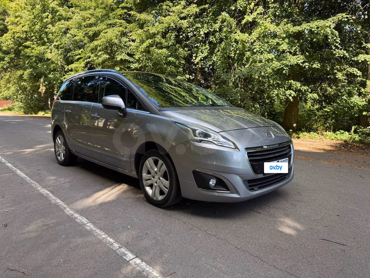 Peugeot 5008 фото 8