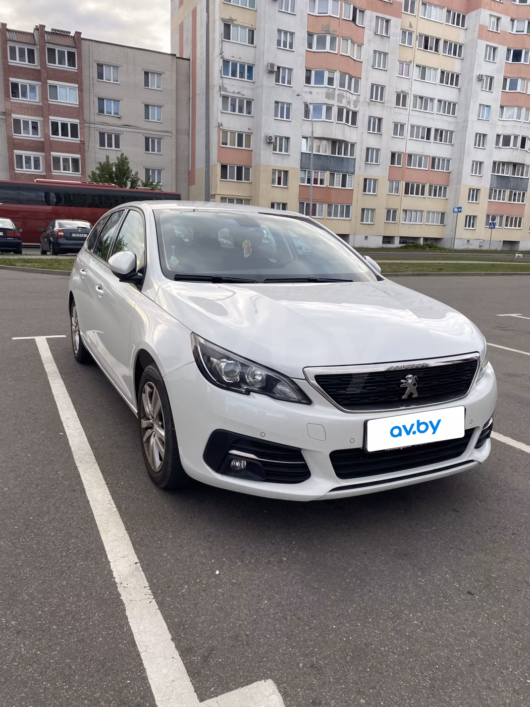 Peugeot 308 фото 2