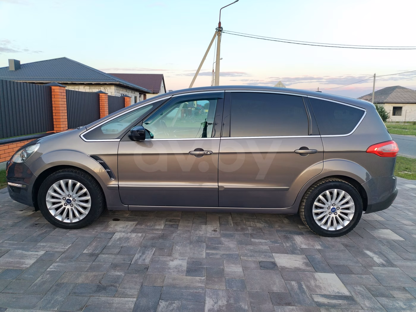 Ford S-MAX фото 7