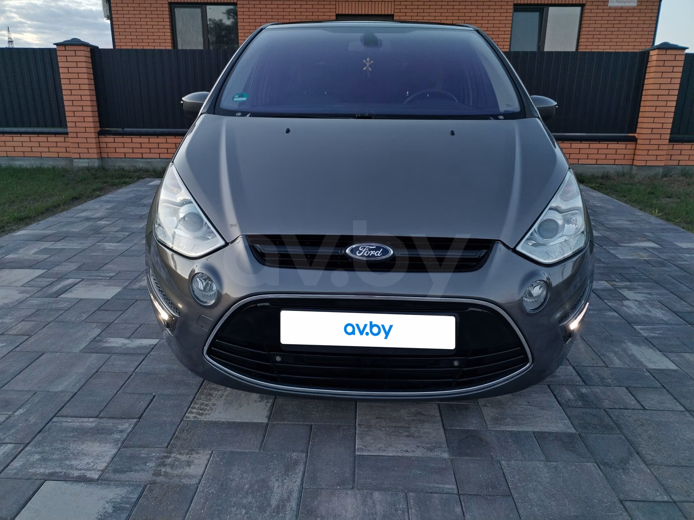 Ford S-MAX фото 4