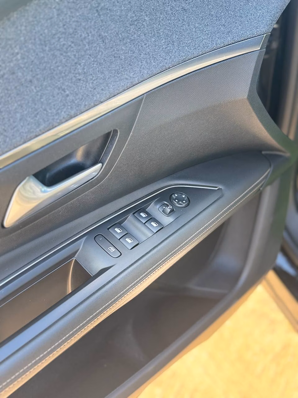 Peugeot 3008 фото 11